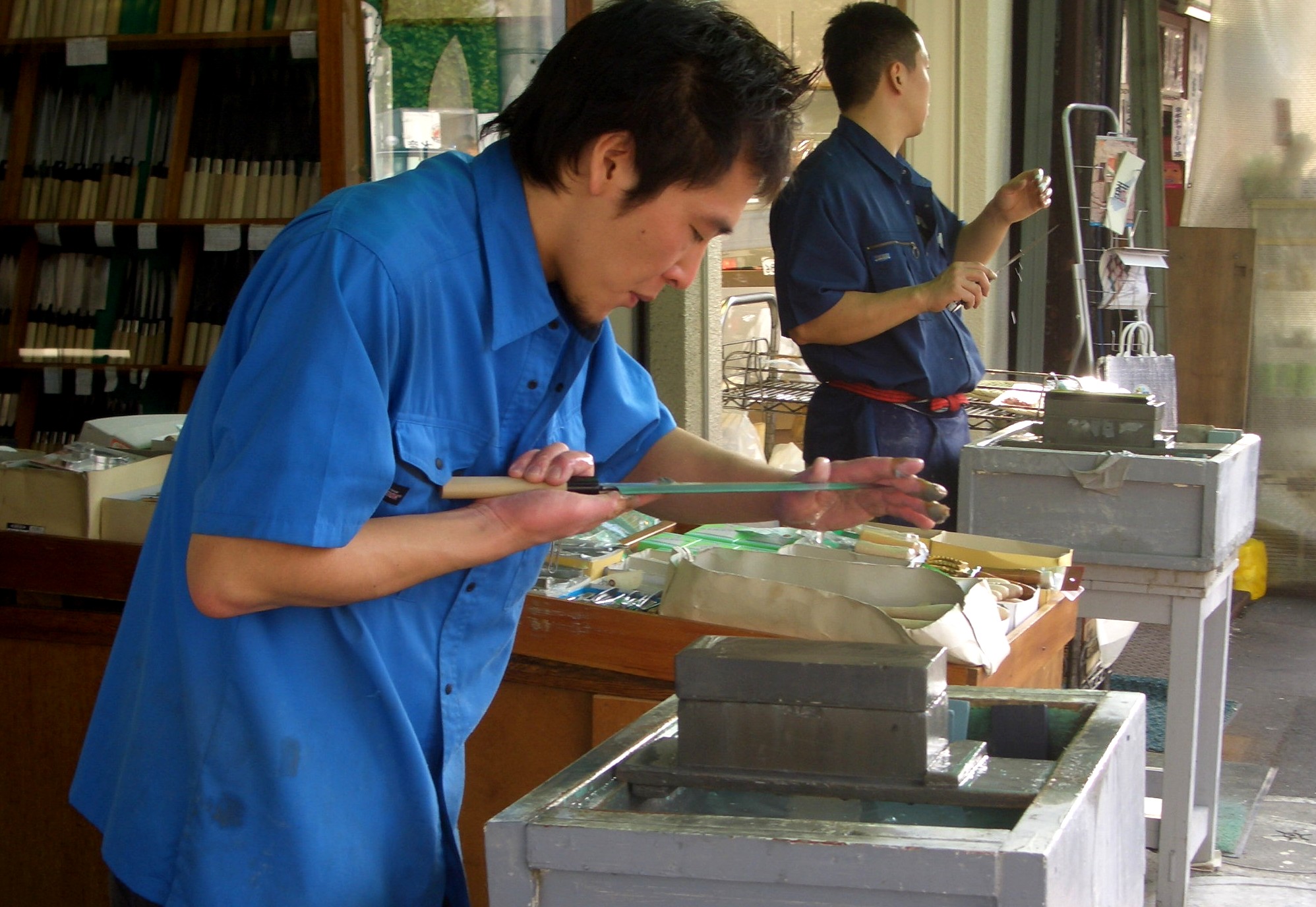 Japanese knife sharpener